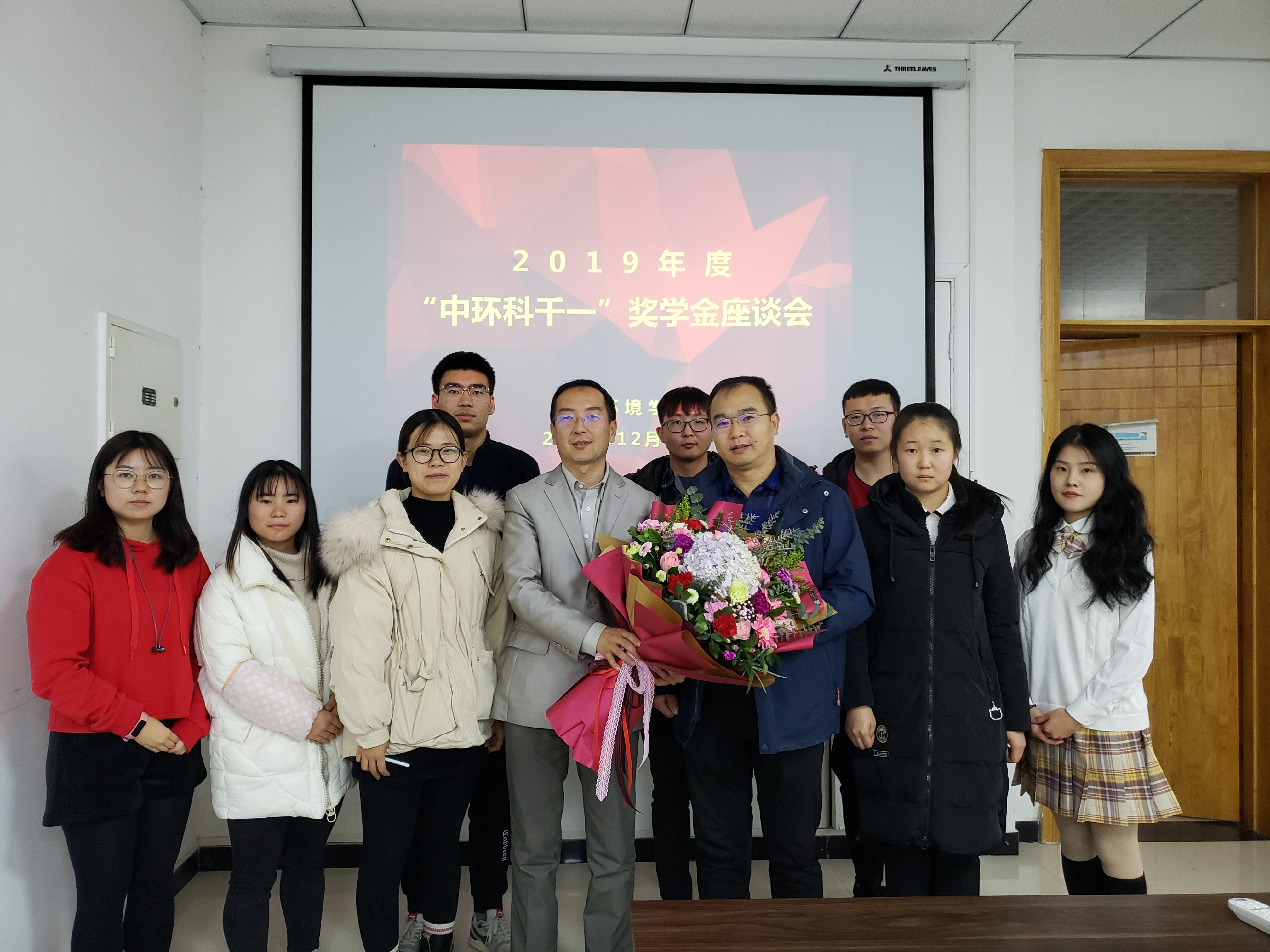 16dc2f748ac5484cbb47ea6cc01b54d8.jpg 16dc2f748ac5484cbb47ea6cc01b54d8.jpg