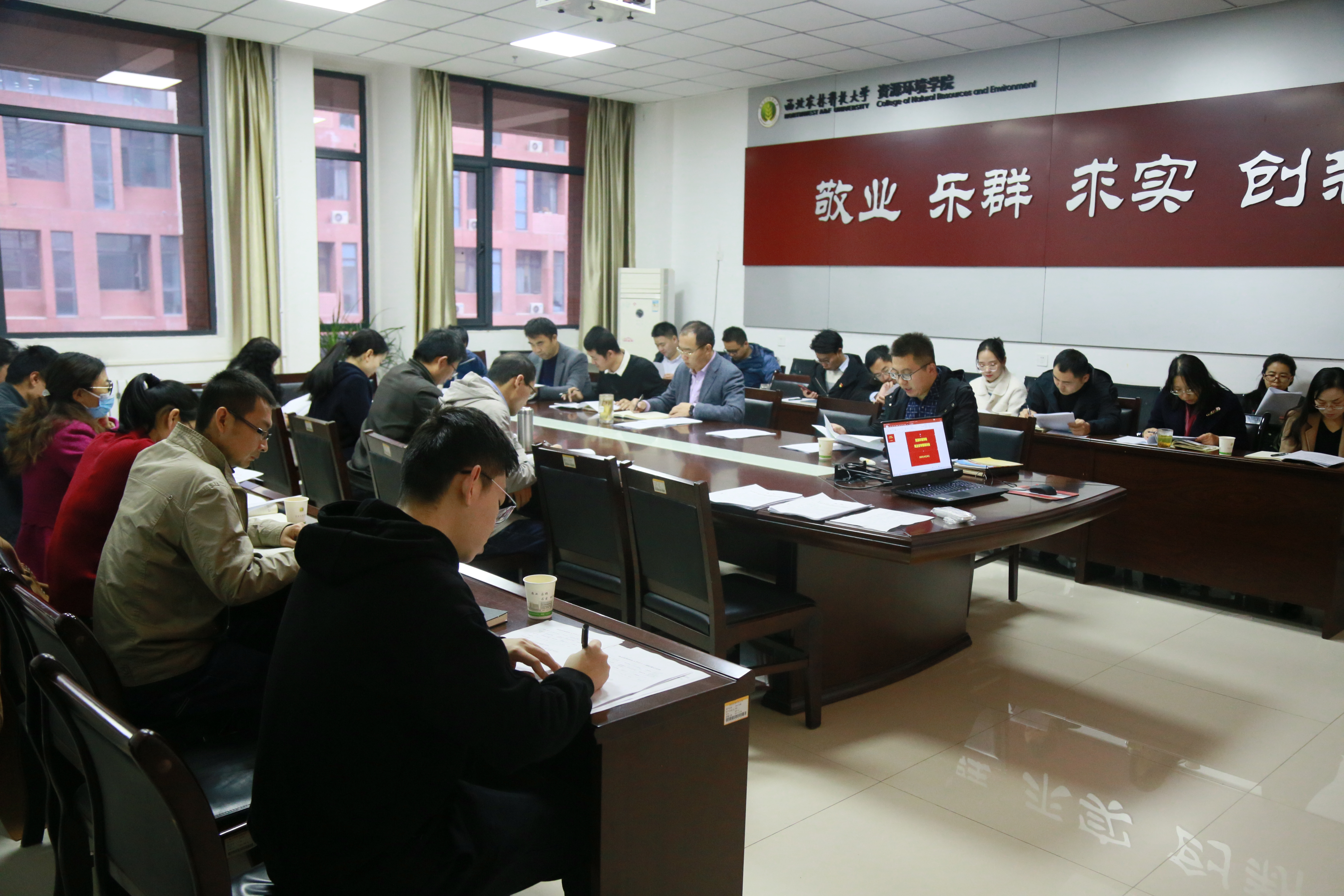 5a40458d657f405eb0c599cbfa9aaa2c.jpg 5a40458d657f405eb0c599cbfa9aaa2c.jpg