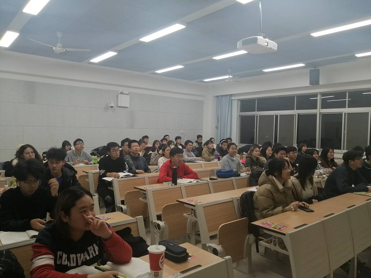 f77ca7b213464dcca8d8db48b9b8697c.jpg f77ca7b213464dcca8d8db48b9b8697c.jpg