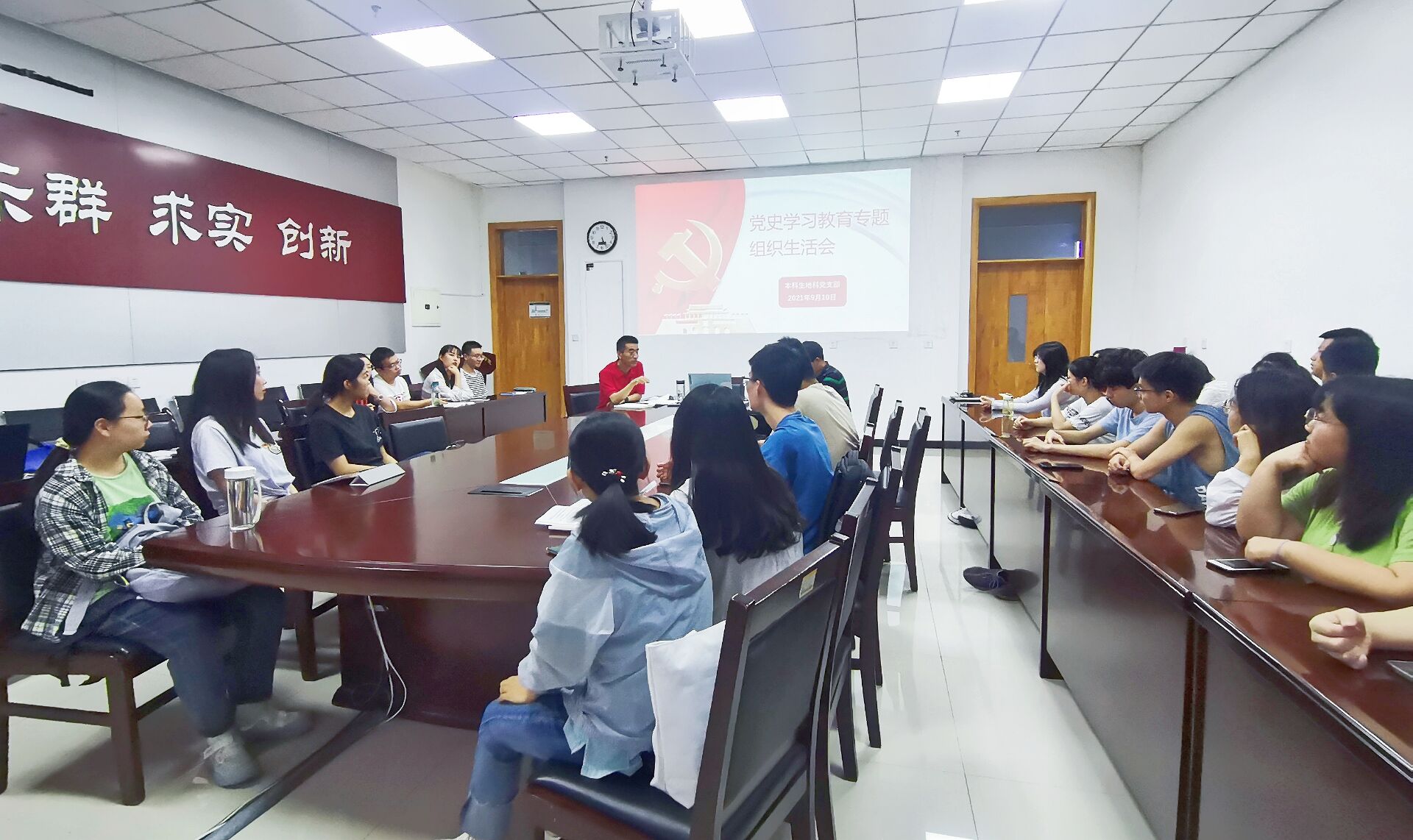 a13c727191a54c60ac3a0ab10ae131b6.jpg a13c727191a54c60ac3a0ab10ae131b6.jpg