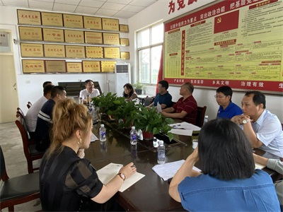 e3852ffa86094f359d5b2550732ac79d.jpg 座谈会_看图王.jpg