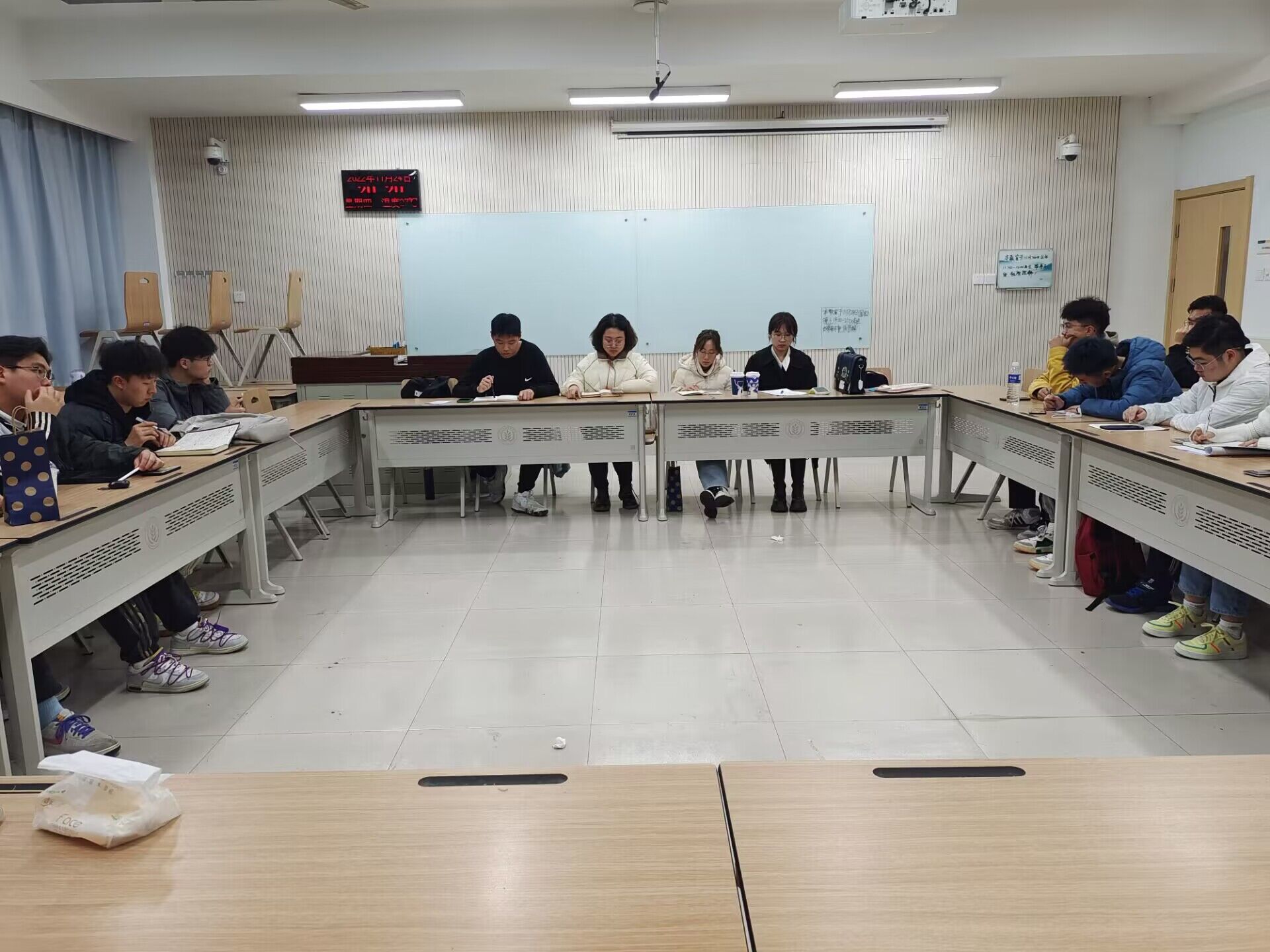 f067dddaf3c04f00b9b9441eb872da2b.jpg f067dddaf3c04f00b9b9441eb872da2b.jpg